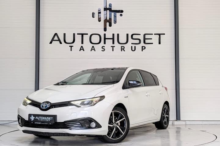 Hvid Toyota Auris fra 2017