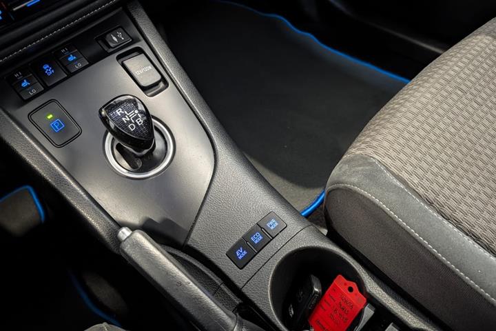 Hvid Toyota Auris fra 2017