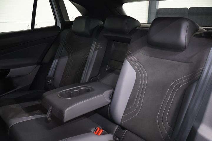 Hvid VW ID.4 fra 2024