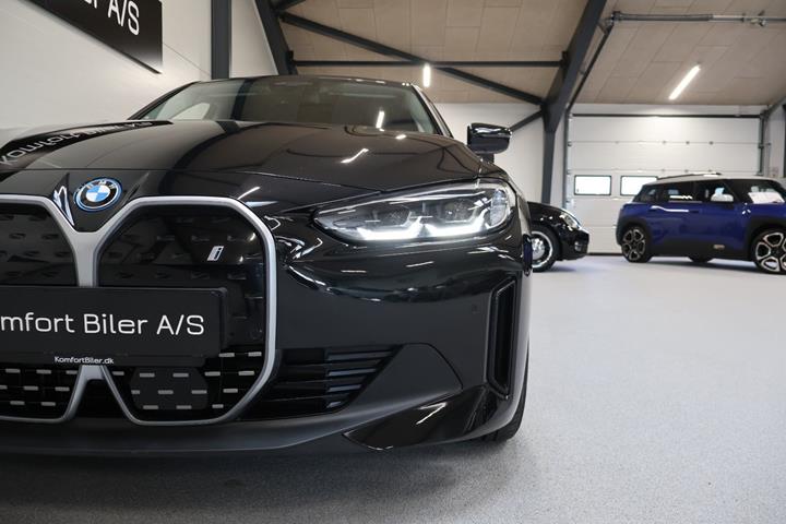 Sort BMW i4 fra 2022