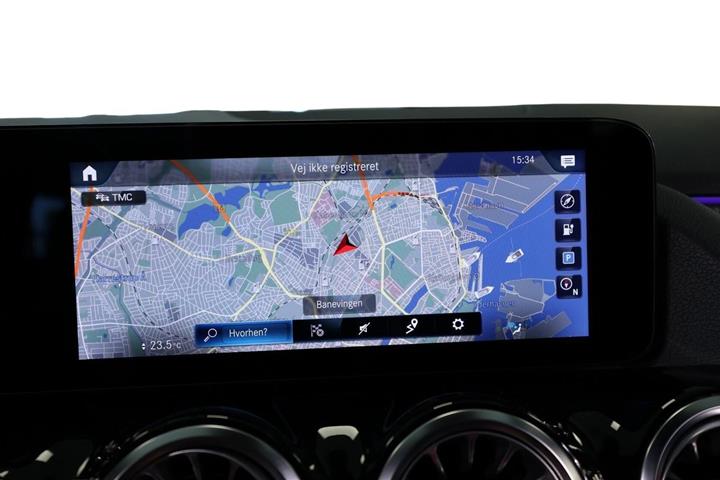Sort Mercedes EQA250 fra 2021