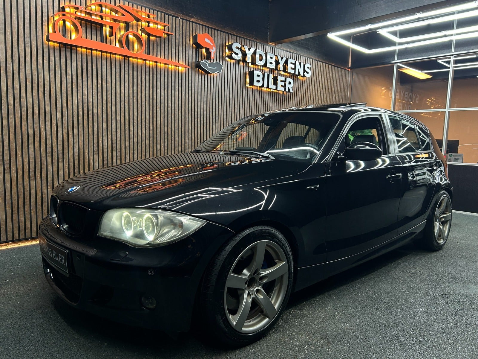 undefined BMW 130i fra 2006