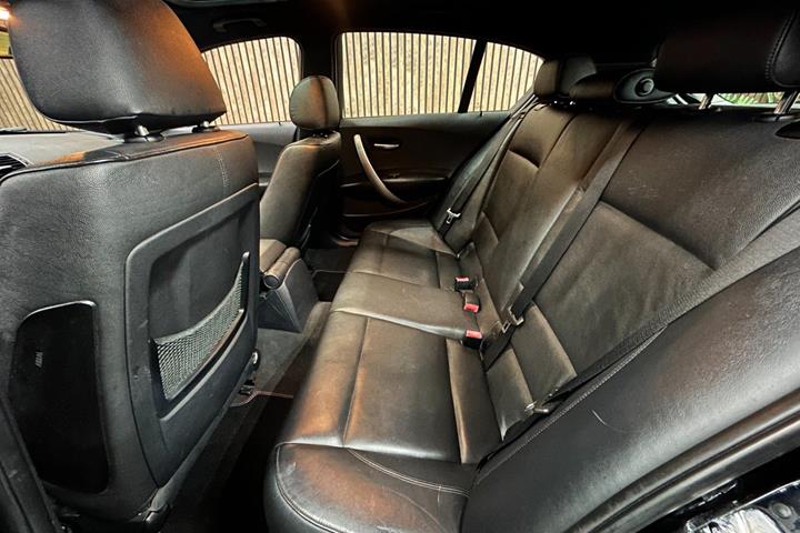 undefined BMW 130i fra 2006