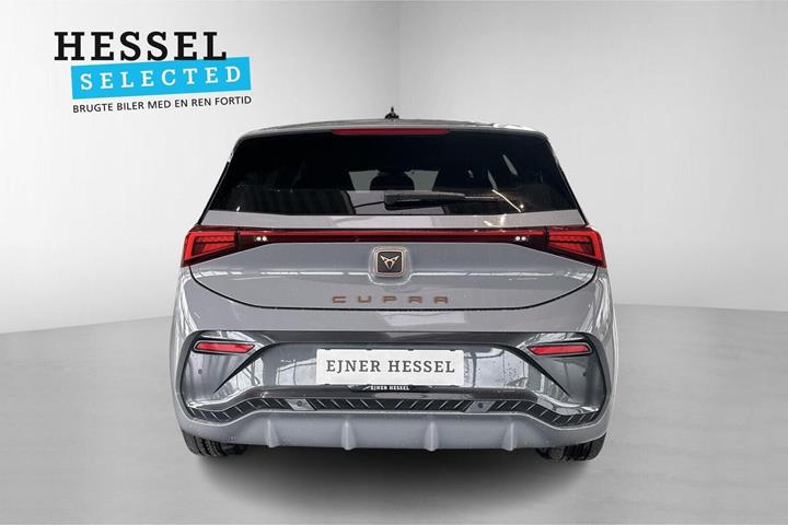 Hvid Cupra Born fra 2023