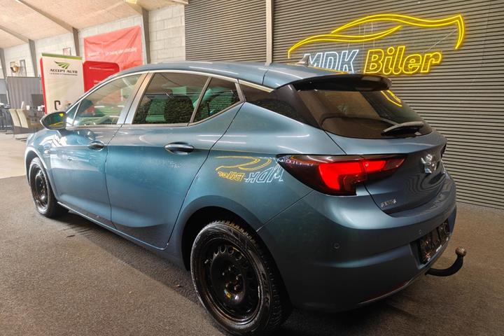 undefined Opel Astra fra 2016