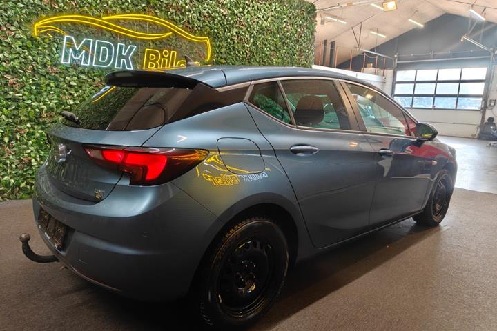 undefined Opel Astra fra 2016