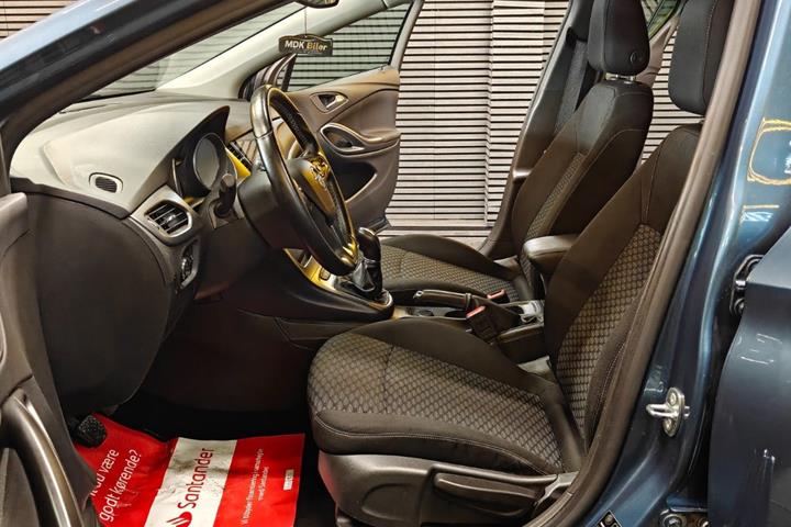 undefined Opel Astra fra 2016