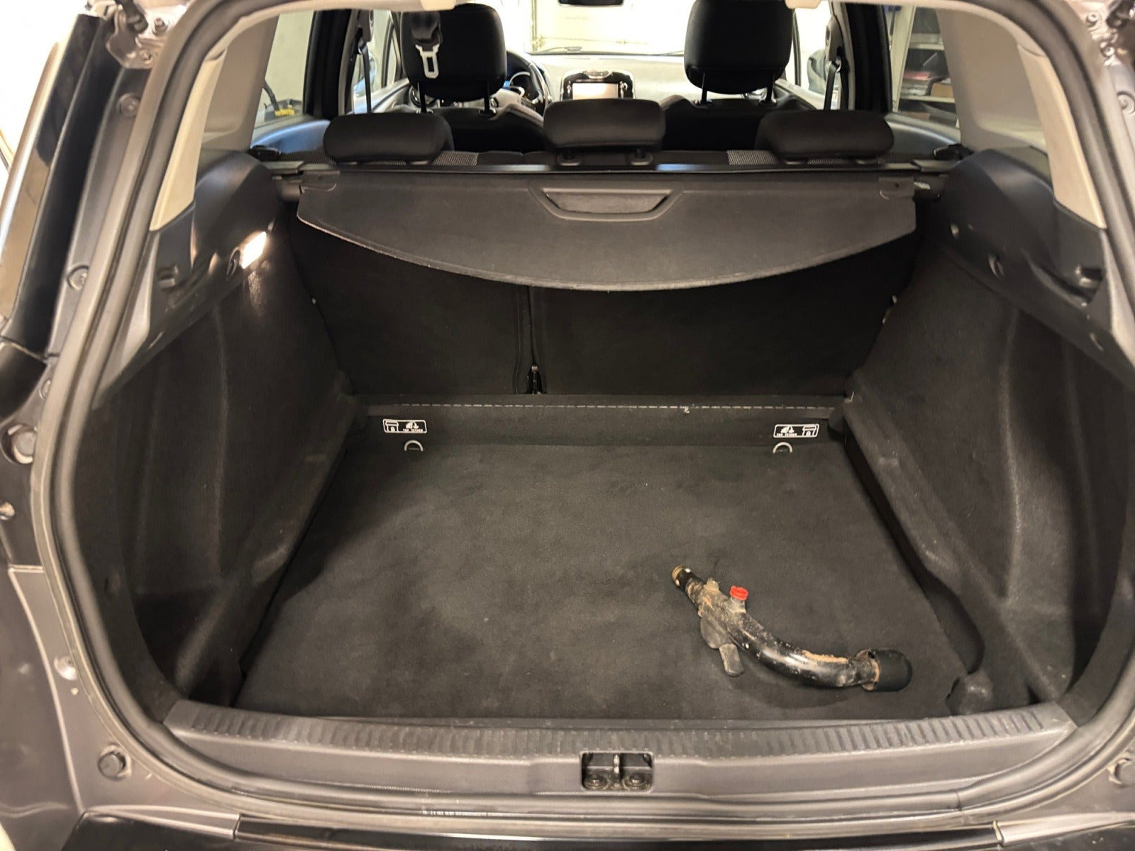 Grå Renault Clio IV fra 2014
