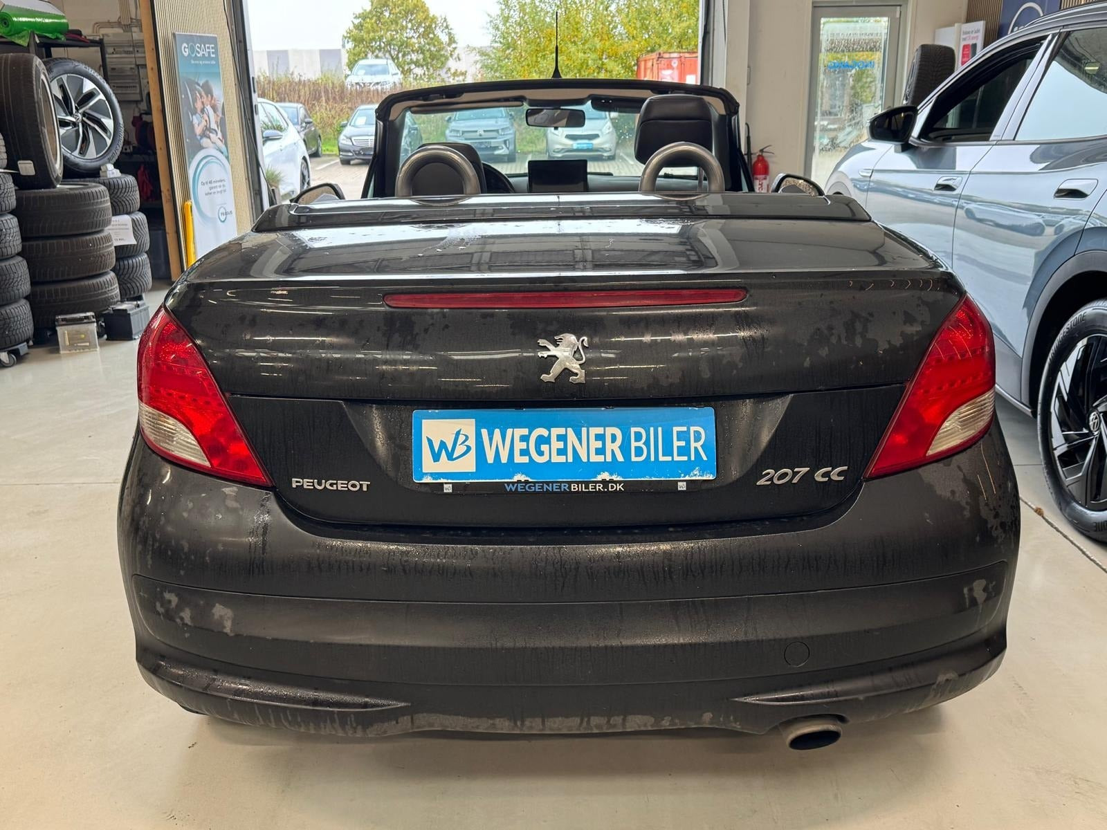 Sort Peugeot 207 fra 2007
