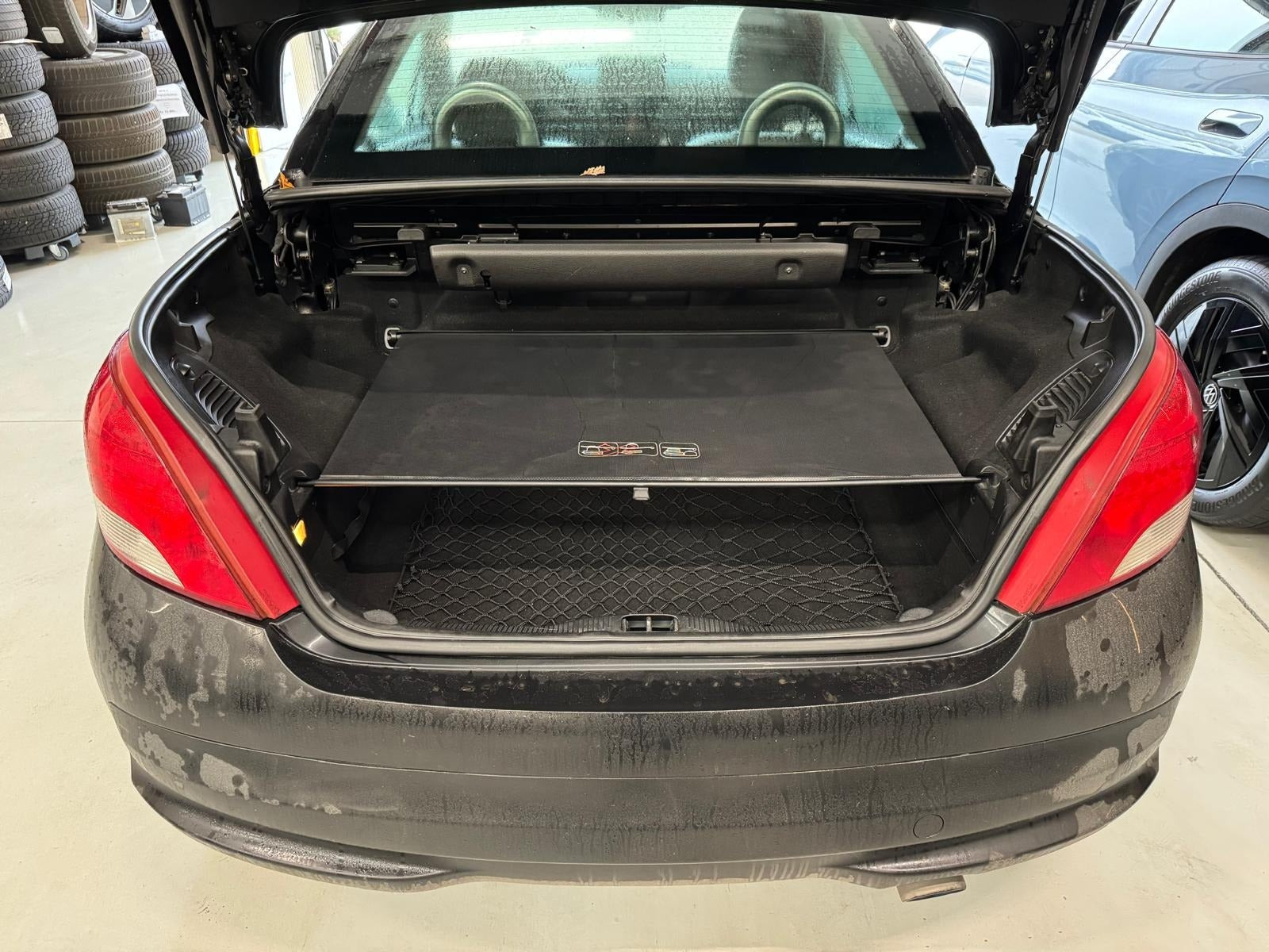 Sort Peugeot 207 fra 2007