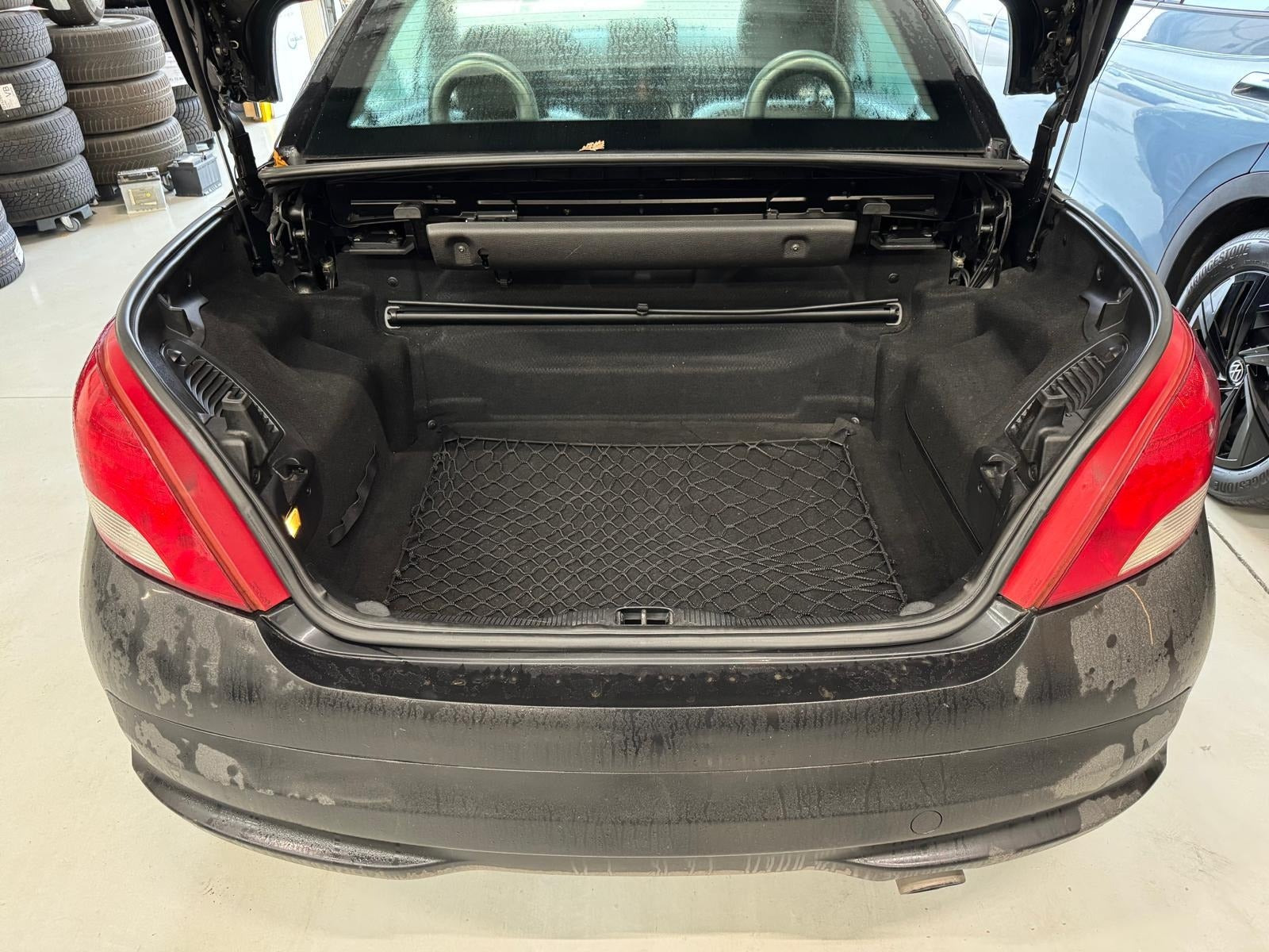 Sort Peugeot 207 fra 2007