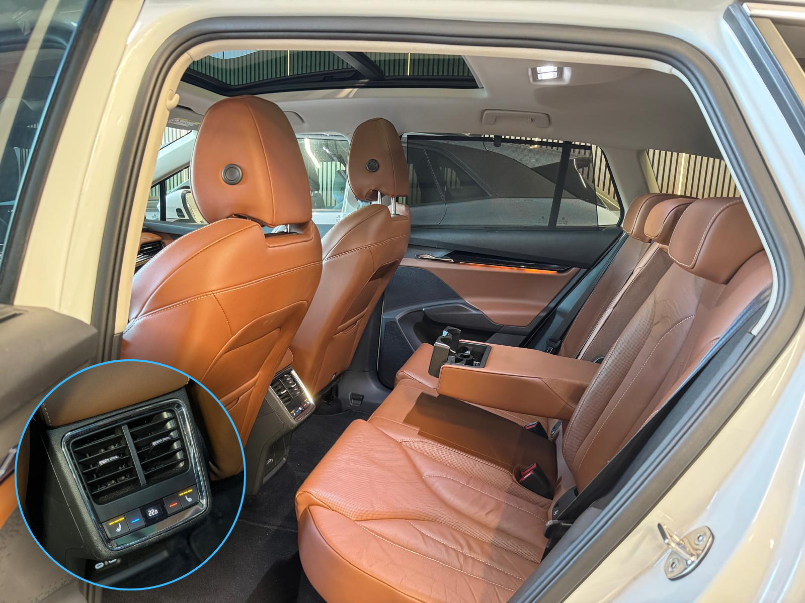 Hvid Skoda Enyaq fra 2021