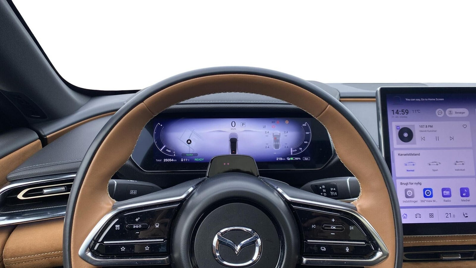 Rød Mazda 6e fra 2025