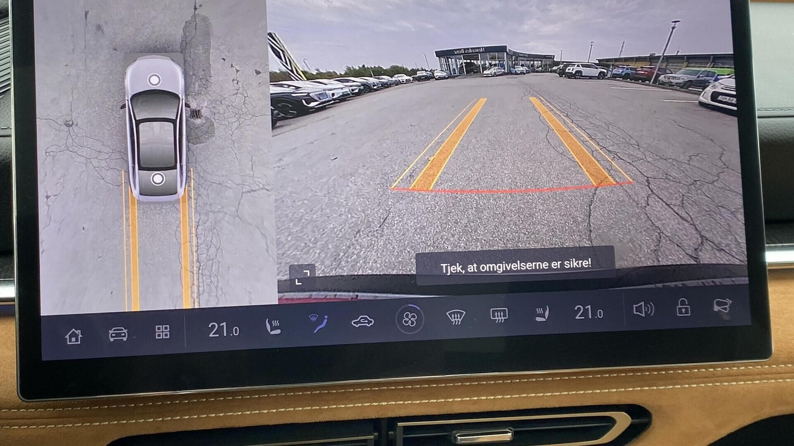 Rød Mazda 6e fra 2025