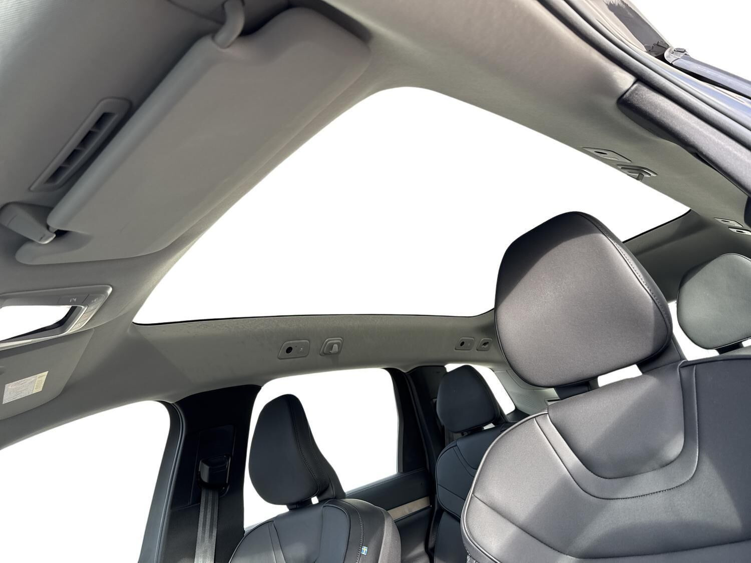 Grå Volvo EX90 fra 2025