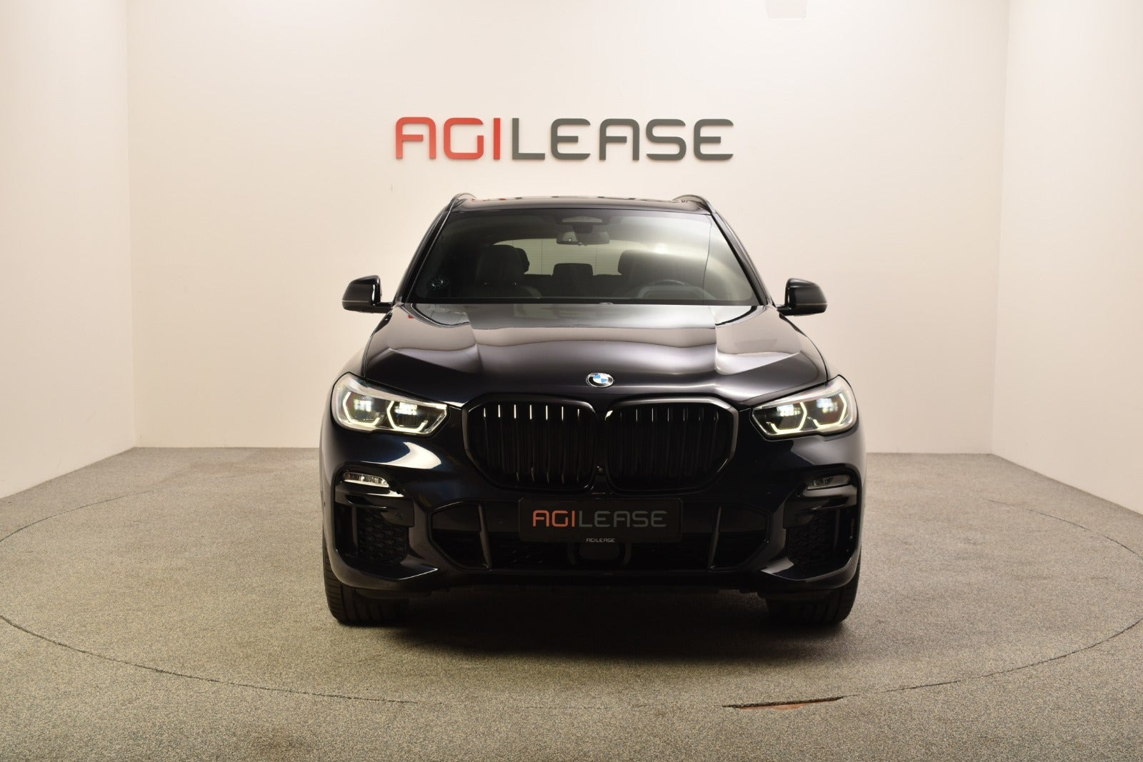 Sort BMW X5 fra 2020