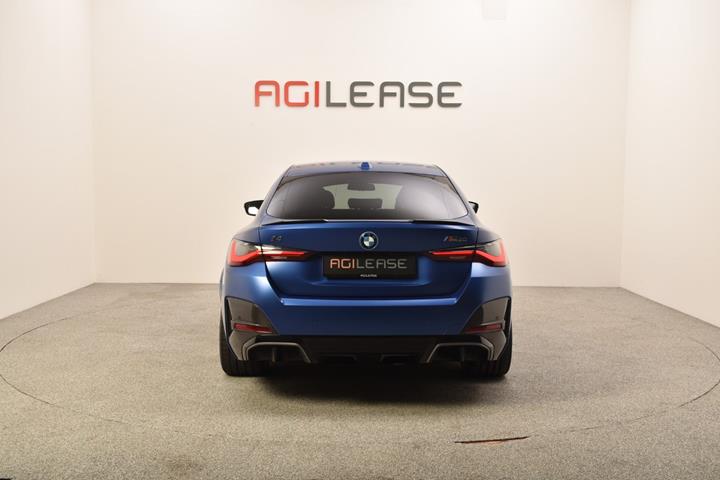 Blå BMW i4 fra 2022