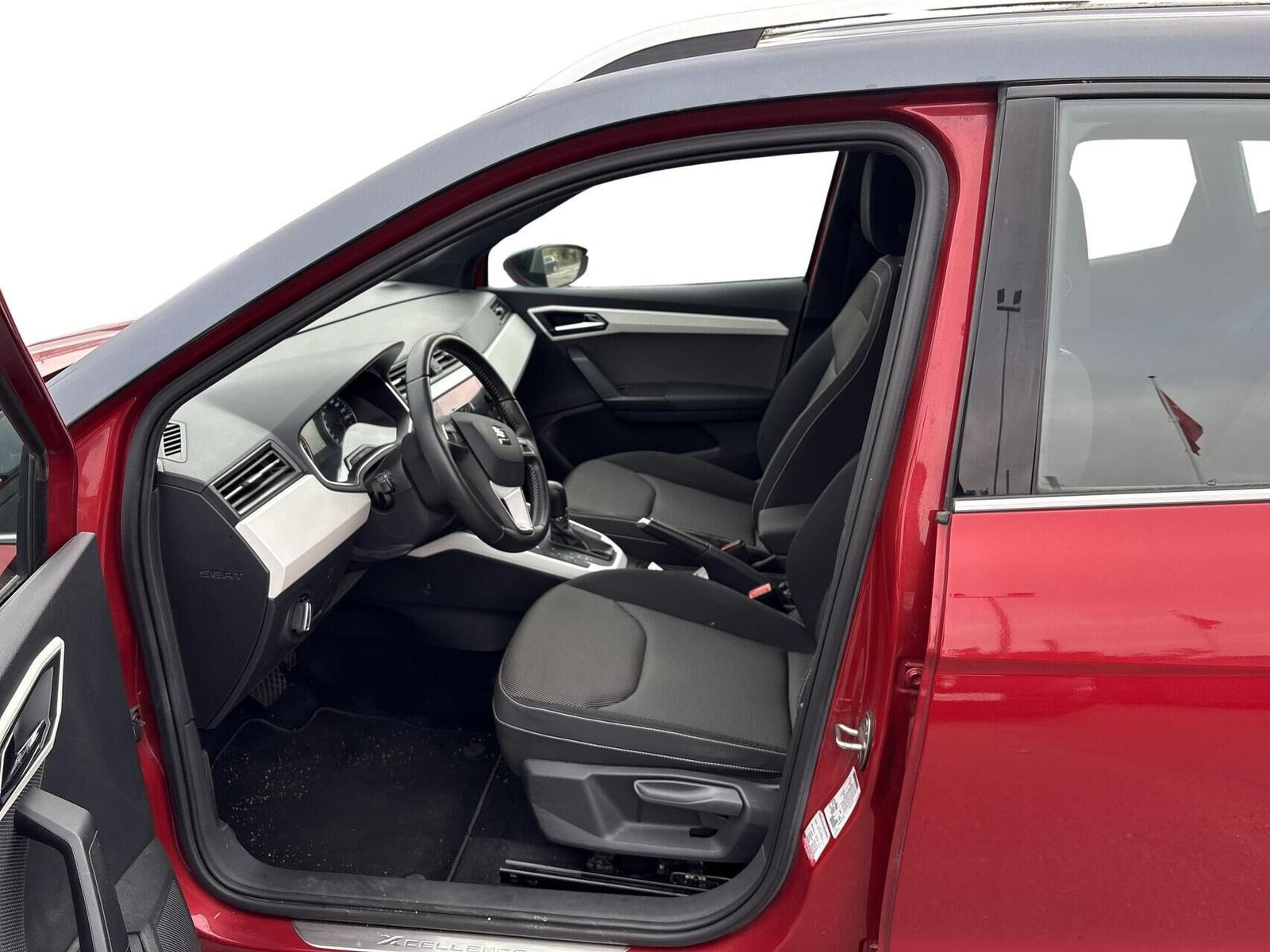 Rød Seat Arona fra 2019