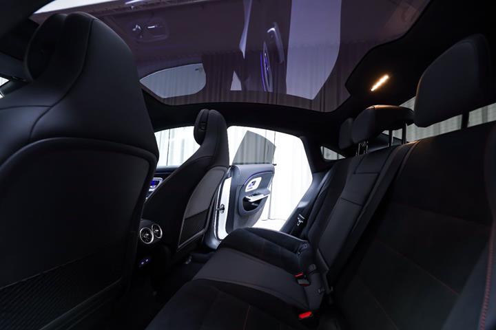 Hvid Mercedes CLA250+ fra 2025