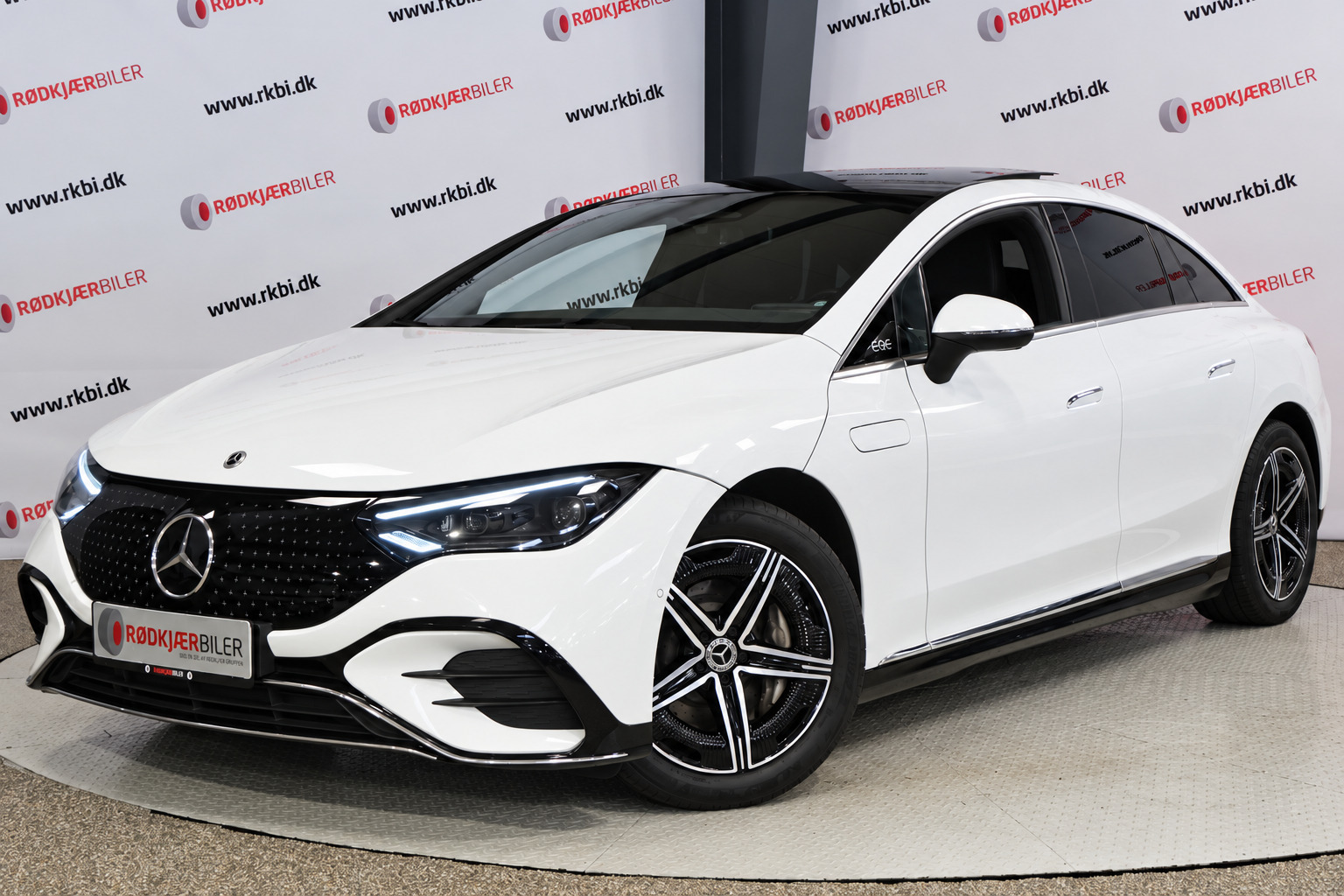 Mercedes EQE350 AMG Line
