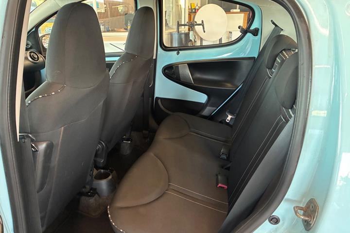 Blå Citroën C1 fra 2012