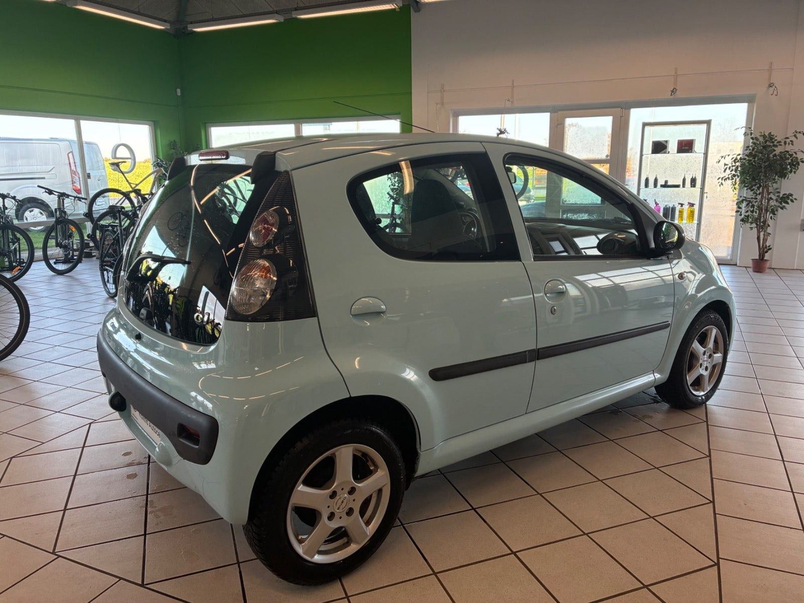 Blå Citroën C1 fra 2012