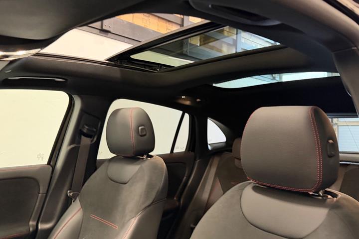 Sort Mercedes EQA250+ fra 2025