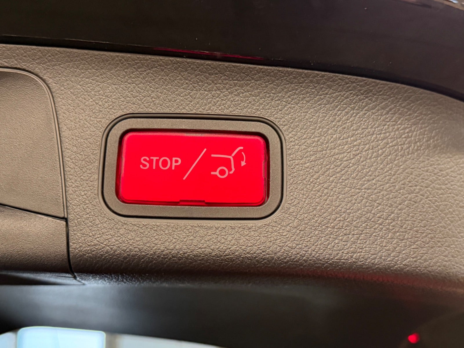 Sort Mercedes EQA250+ fra 2025