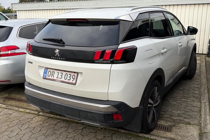 Hvid Peugeot 3008 fra 2018