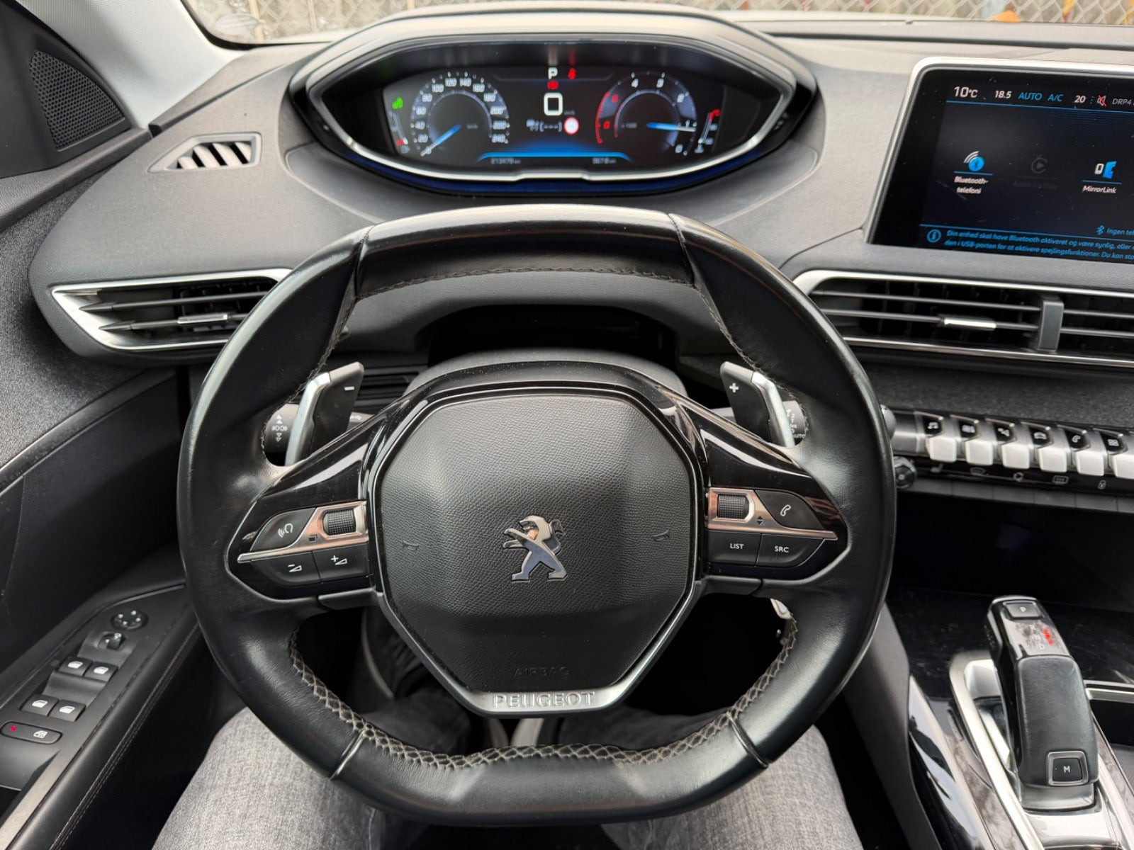 Hvid Peugeot 3008 fra 2018