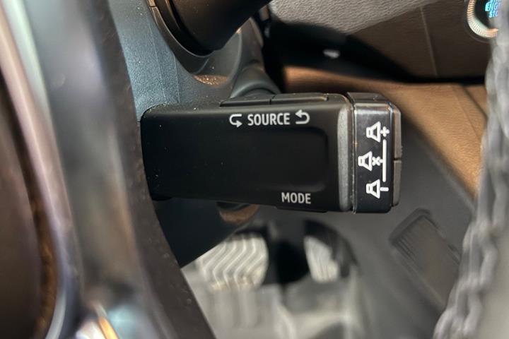 Hvid Nissan Townstar fra 2023