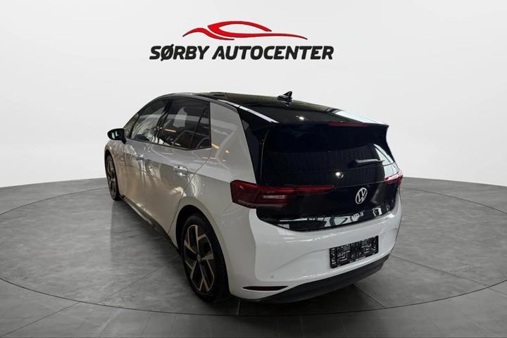 Hvid VW ID.3 fra 2024