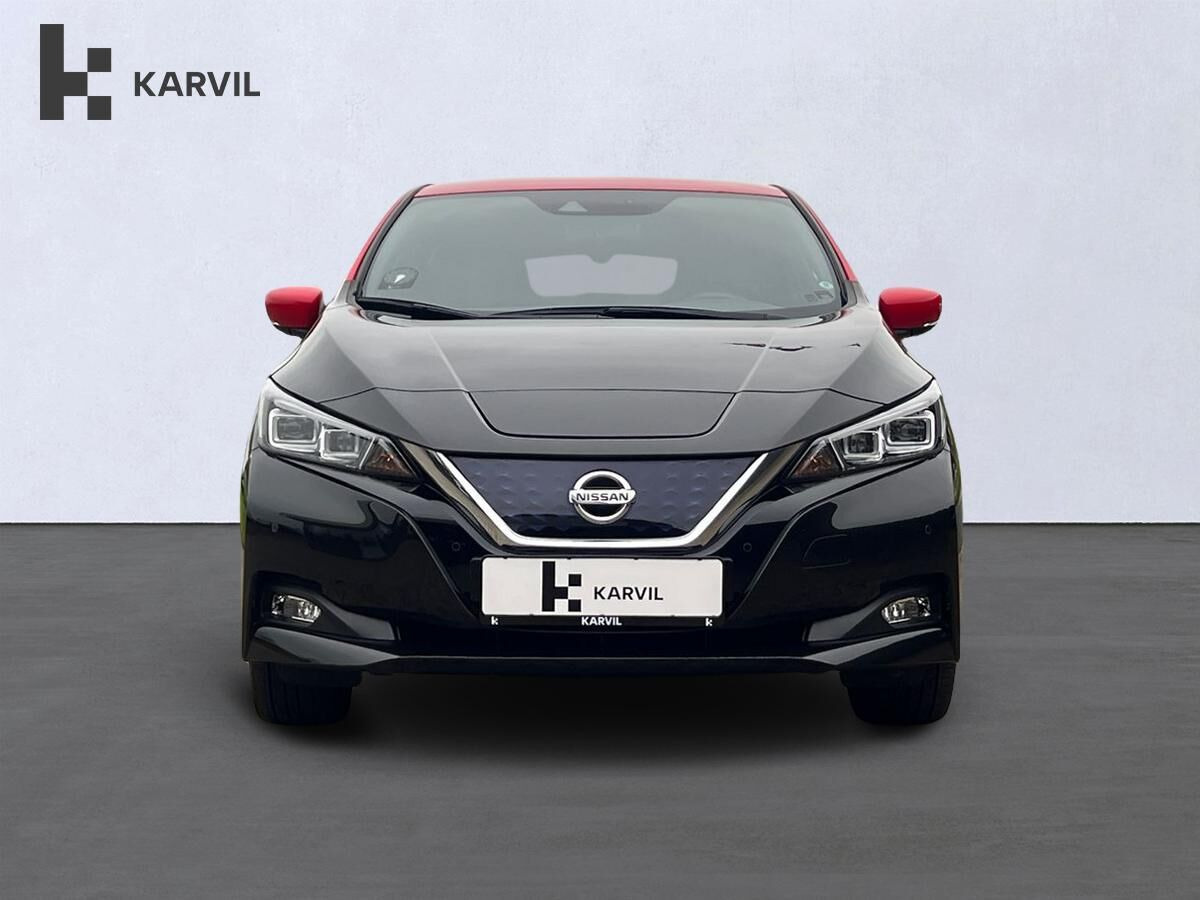Sort Nissan Leaf fra 2021