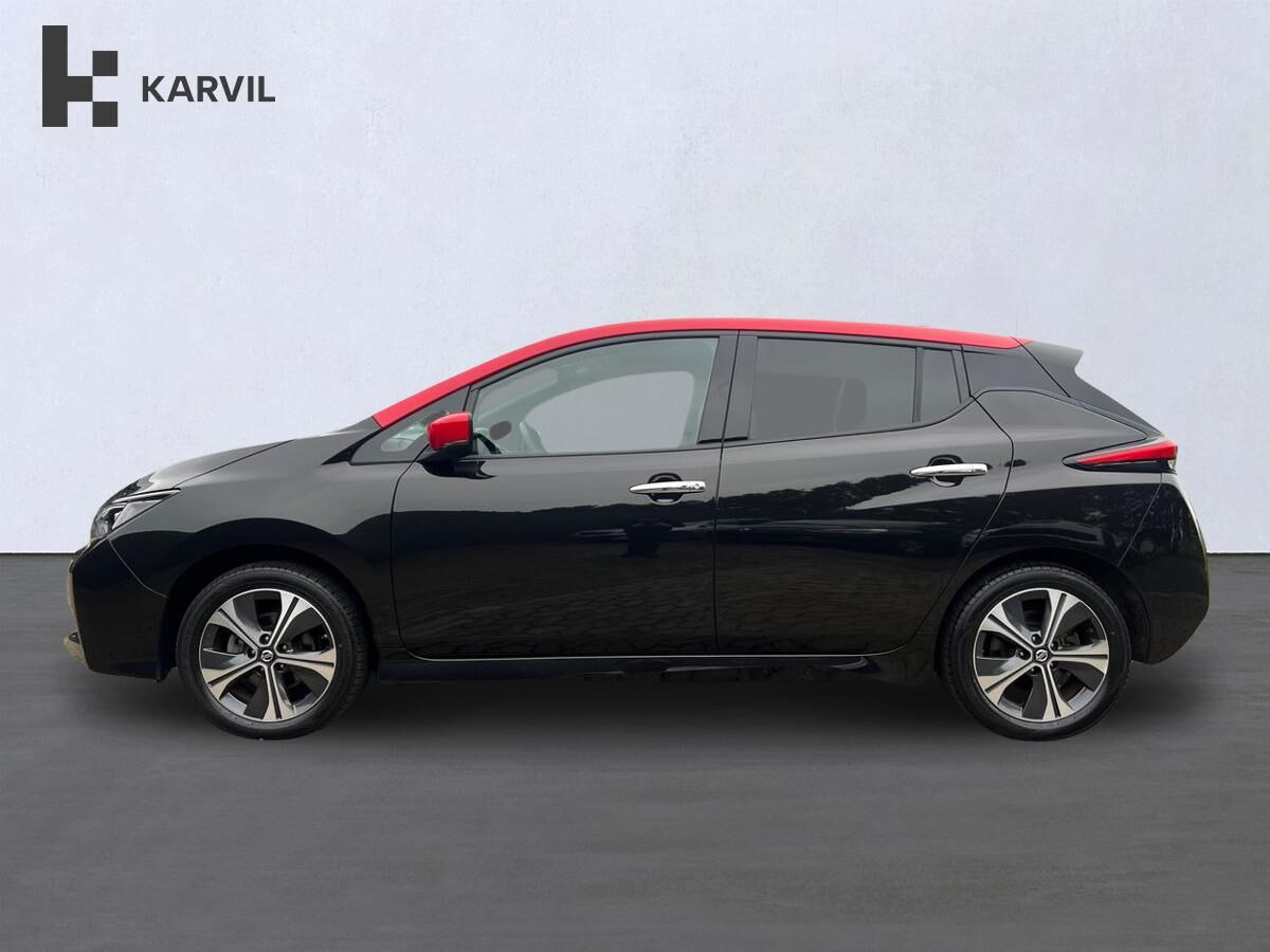 Sort Nissan Leaf fra 2021