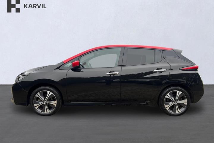 Sort Nissan Leaf fra 2021