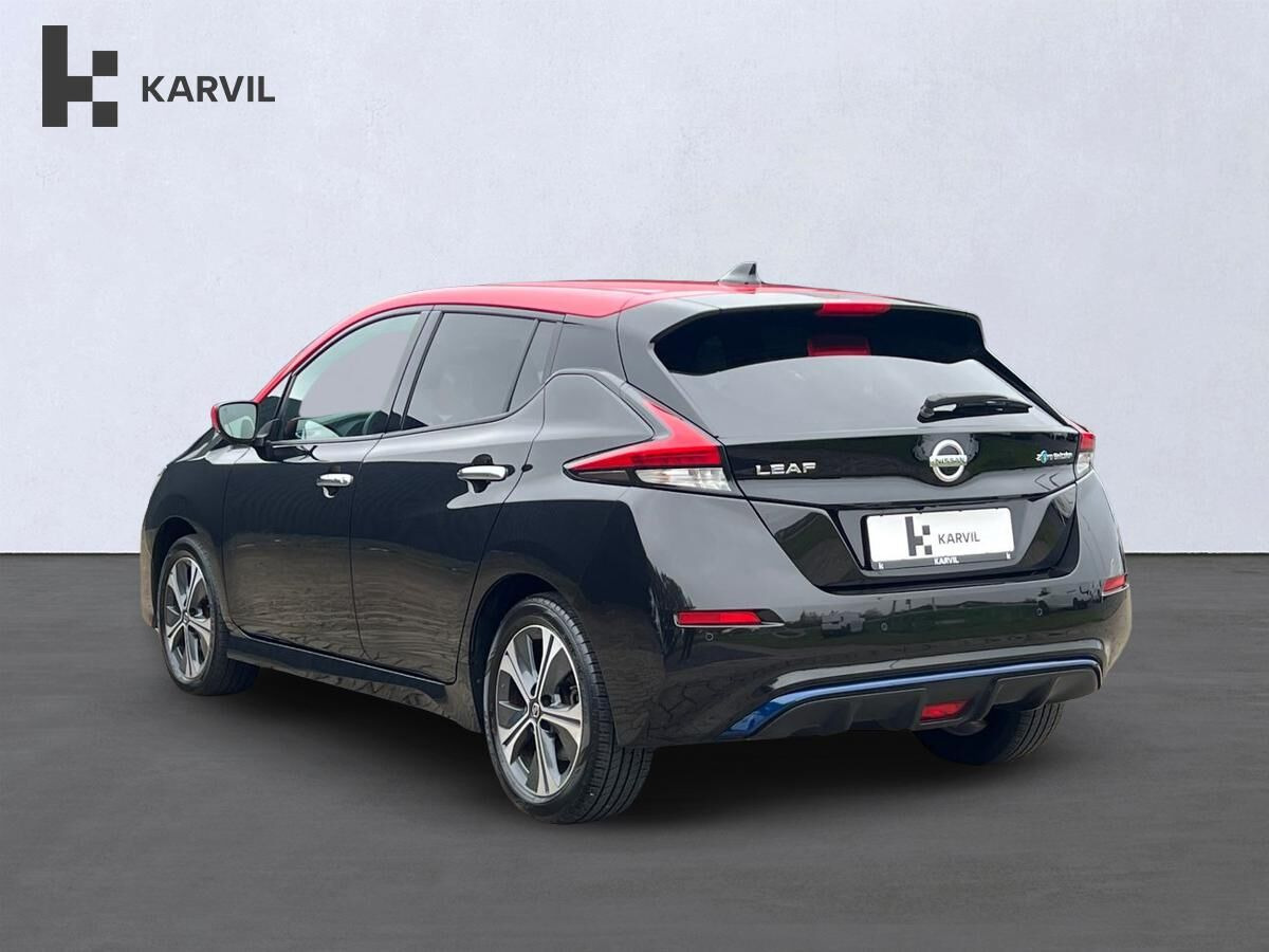 Sort Nissan Leaf fra 2021