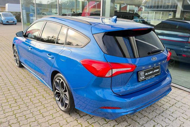 Sort Ford Focus fra 2019