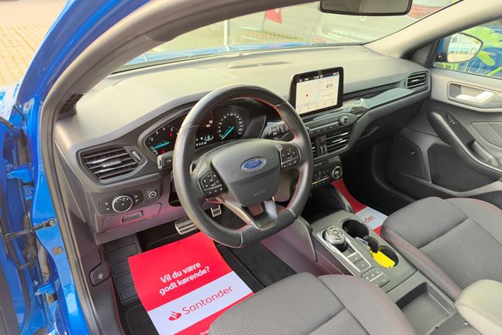 Sort Ford Focus fra 2019