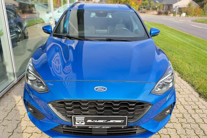 Sort Ford Focus fra 2019