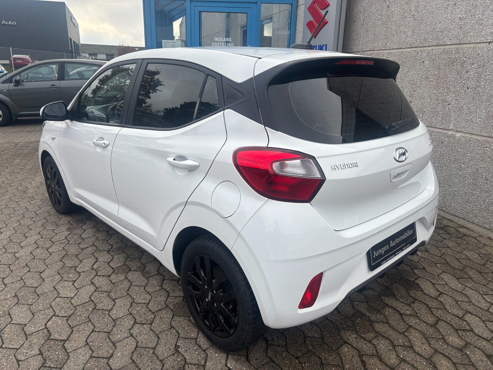 Hvid Hyundai i10 fra 2022