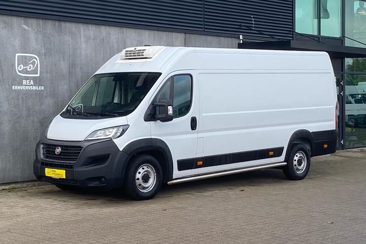 Hvid Fiat Ducato fra 2021