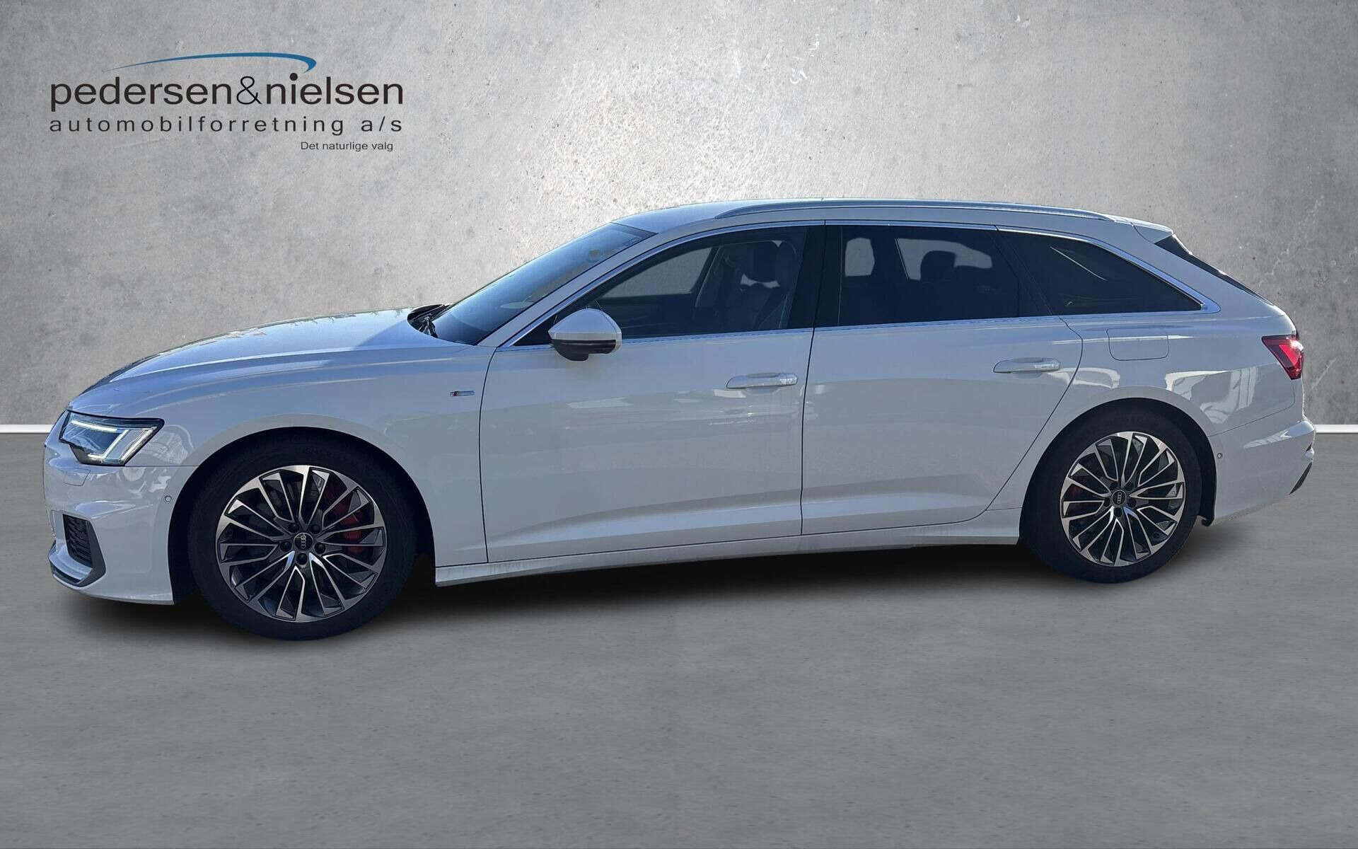 Hvid Audi A6 fra 2020