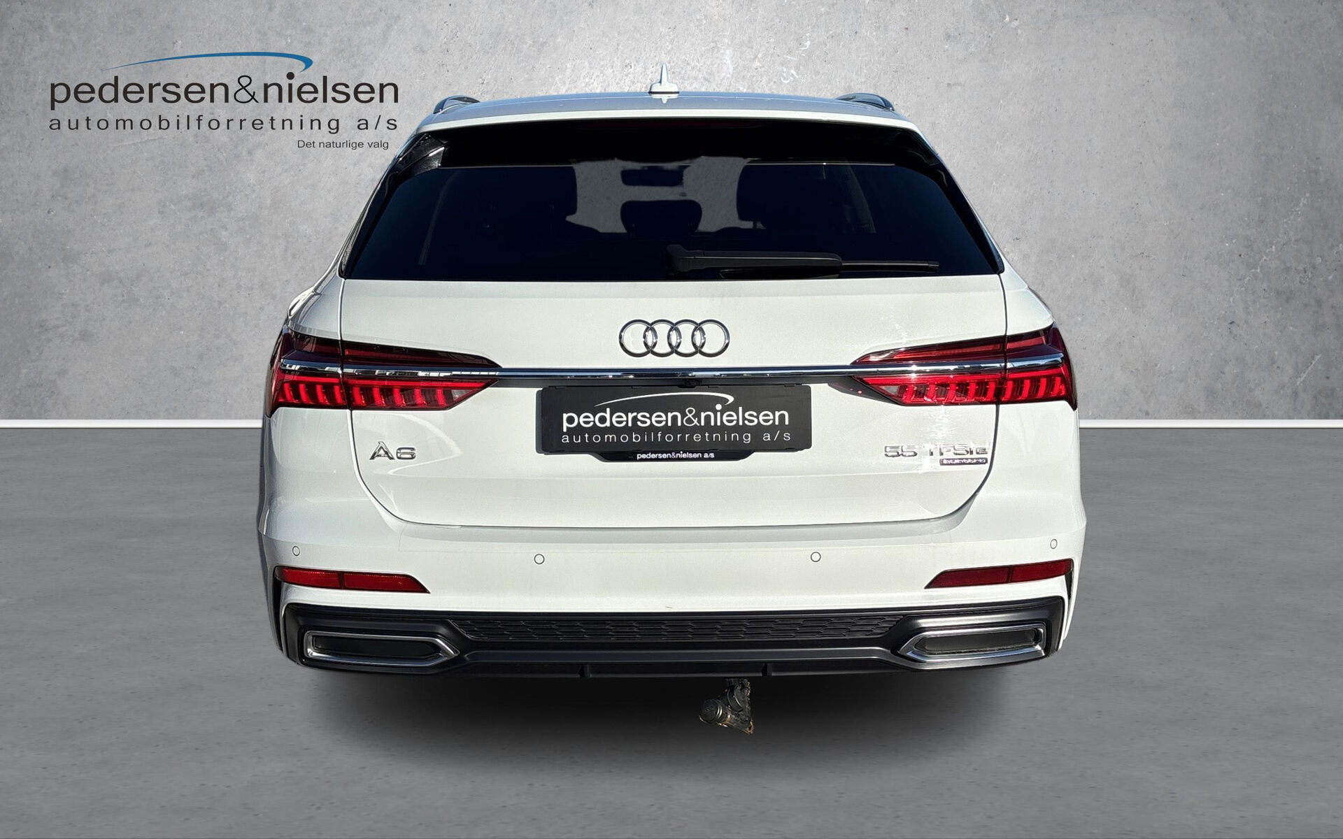 Hvid Audi A6 fra 2020