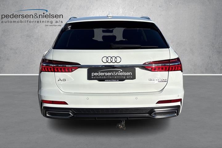 Hvid Audi A6 fra 2020