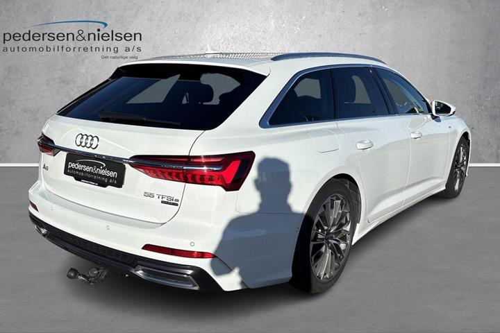 Hvid Audi A6 fra 2020
