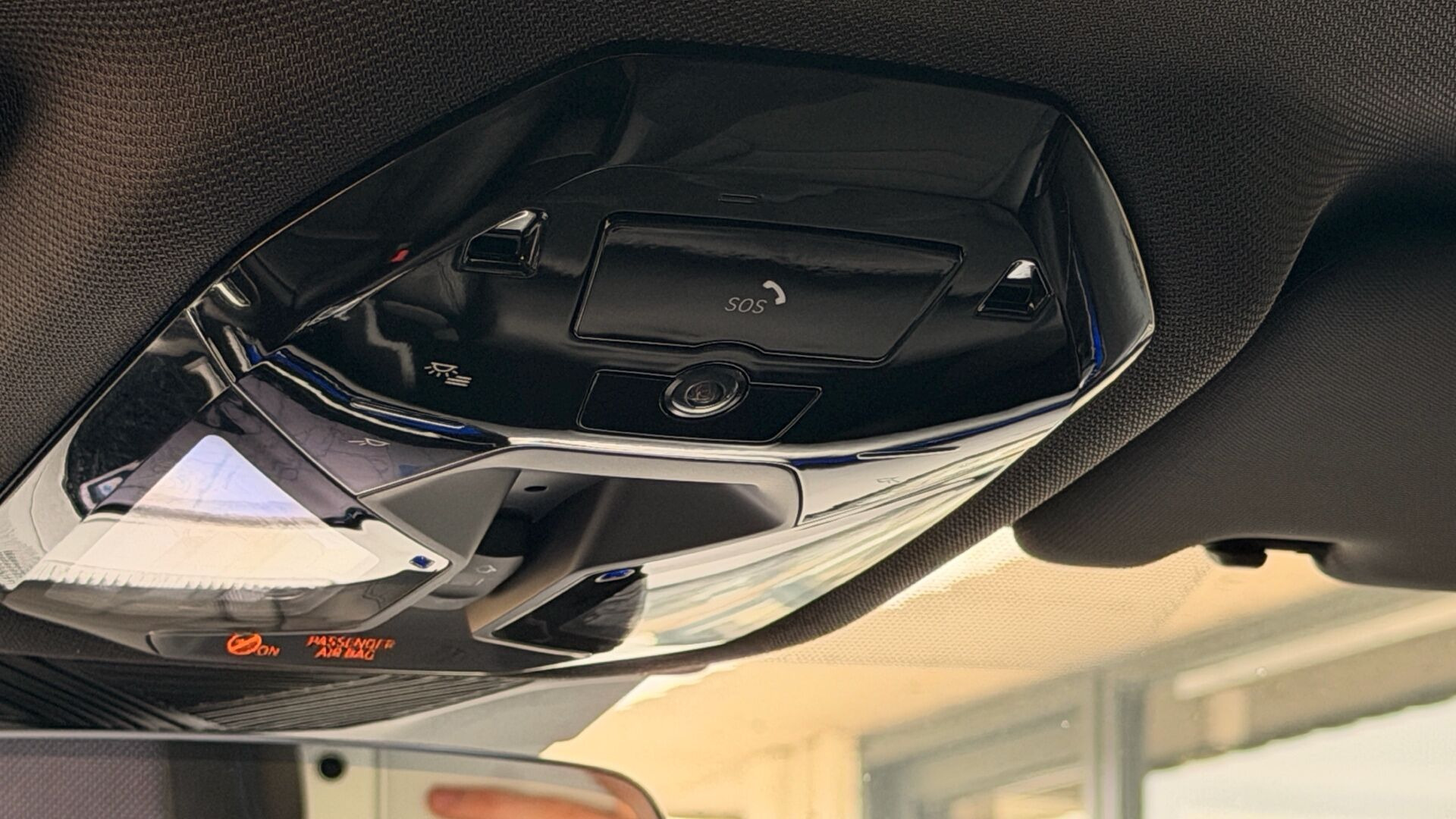 Sort BMW i5 fra 2025