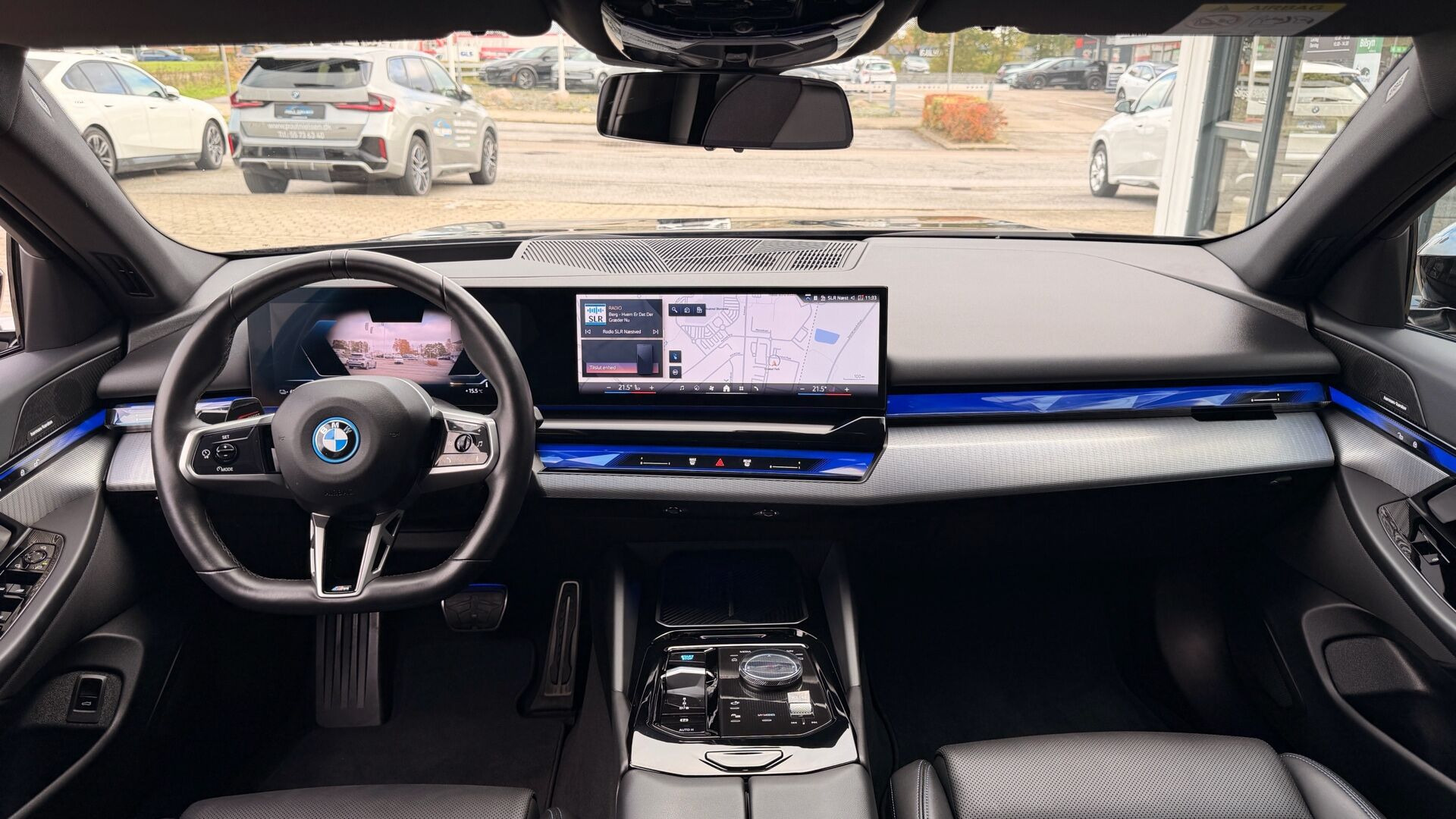 Sort BMW i5 fra 2025