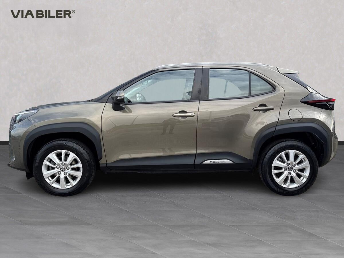 Bronze Toyota Yaris Cross fra 2022
