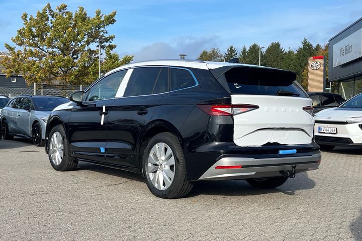 Sort Skoda Enyaq fra 2026