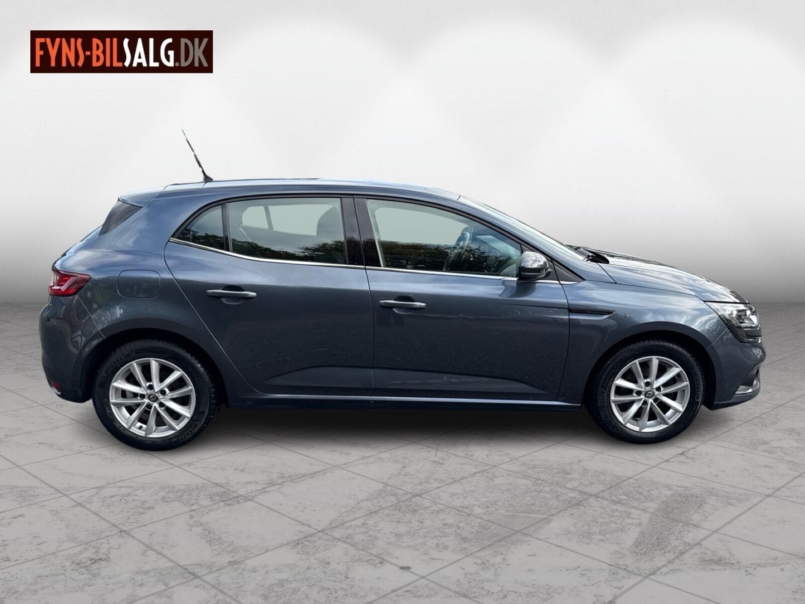 Grå Renault Mégane fra 2019